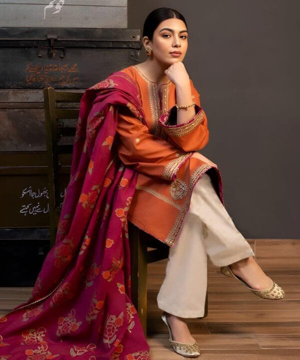 3 Pcs Women's Unstitched Embroidered Lawn Suit - Image 2