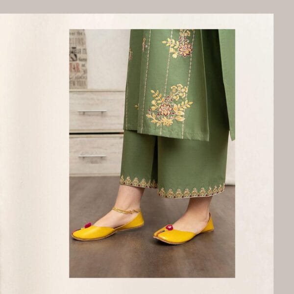 3 Pcs Women's Unstitched Embroidered Green Suit - Image 2